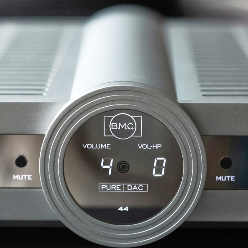 B.M.C PURE DAC