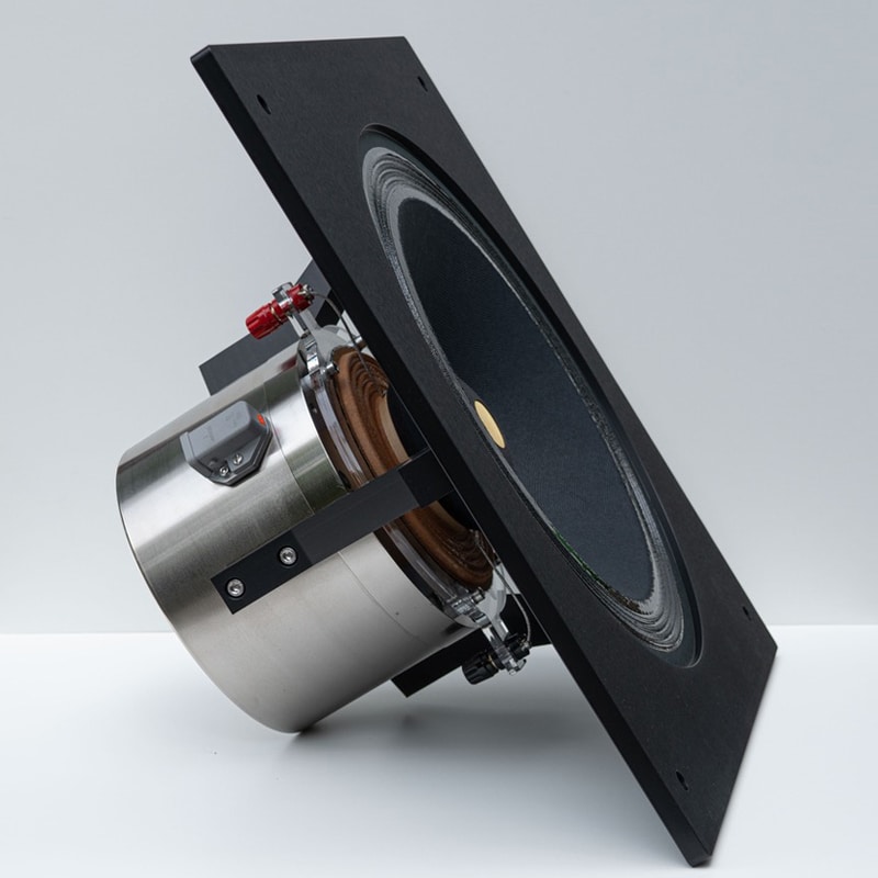 Because only Wolf von Langa loudspeaker magnets offer unique control and enormous power. This makes music emotional.