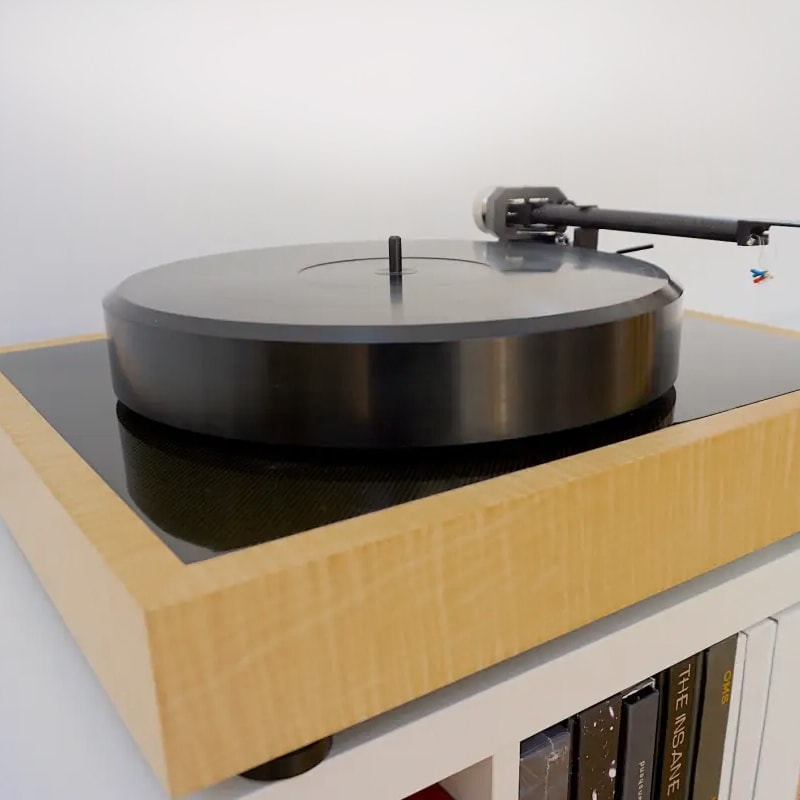 STST Motus II Direct Drive turntable